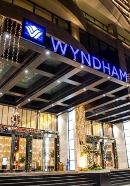 hotel-wyndham-legend-halong